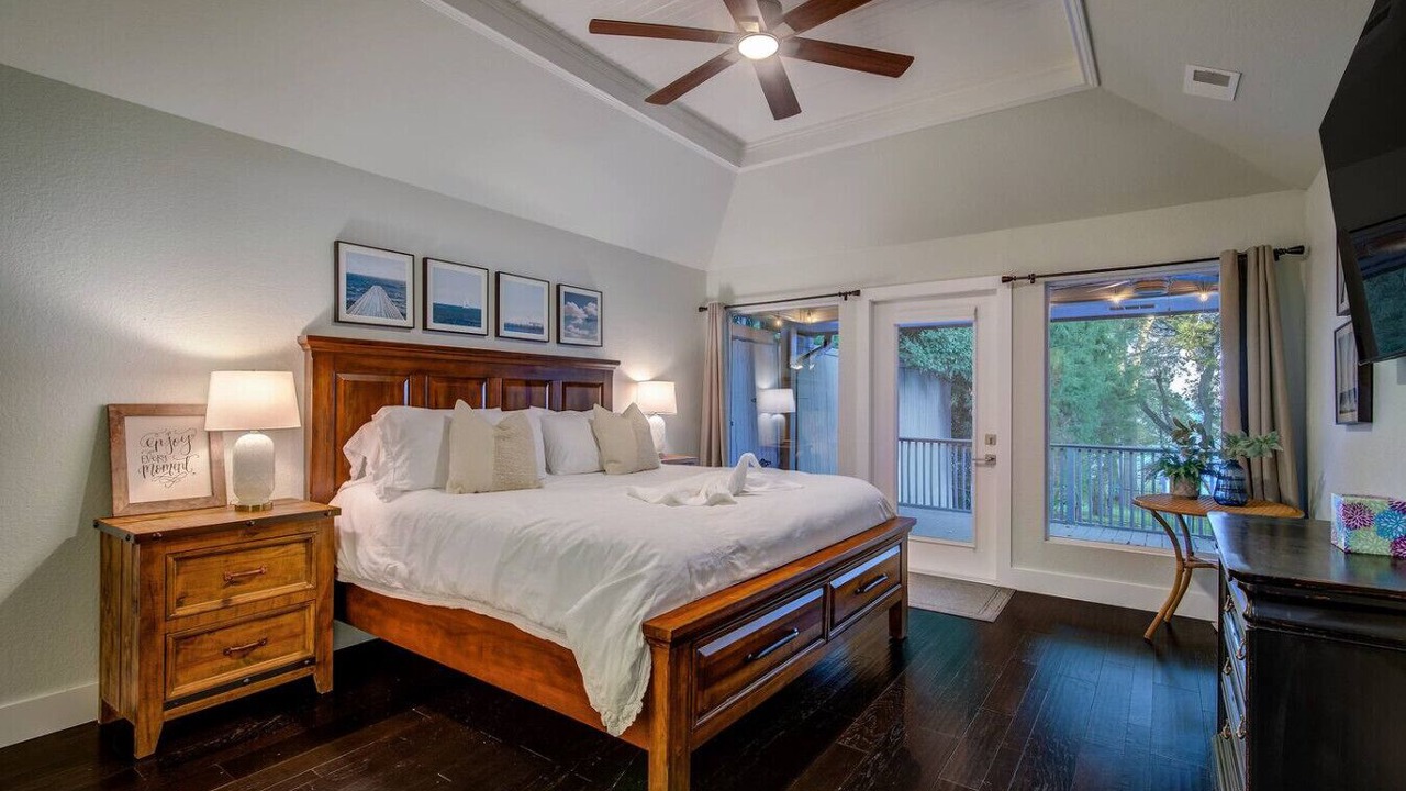 Photo of Bedroom in Rowlett
