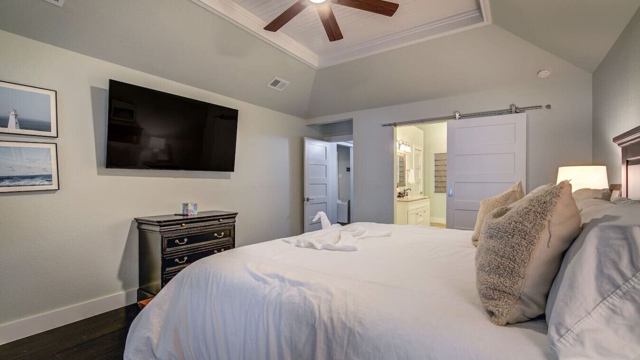Photo of Bedroom in Rowlett