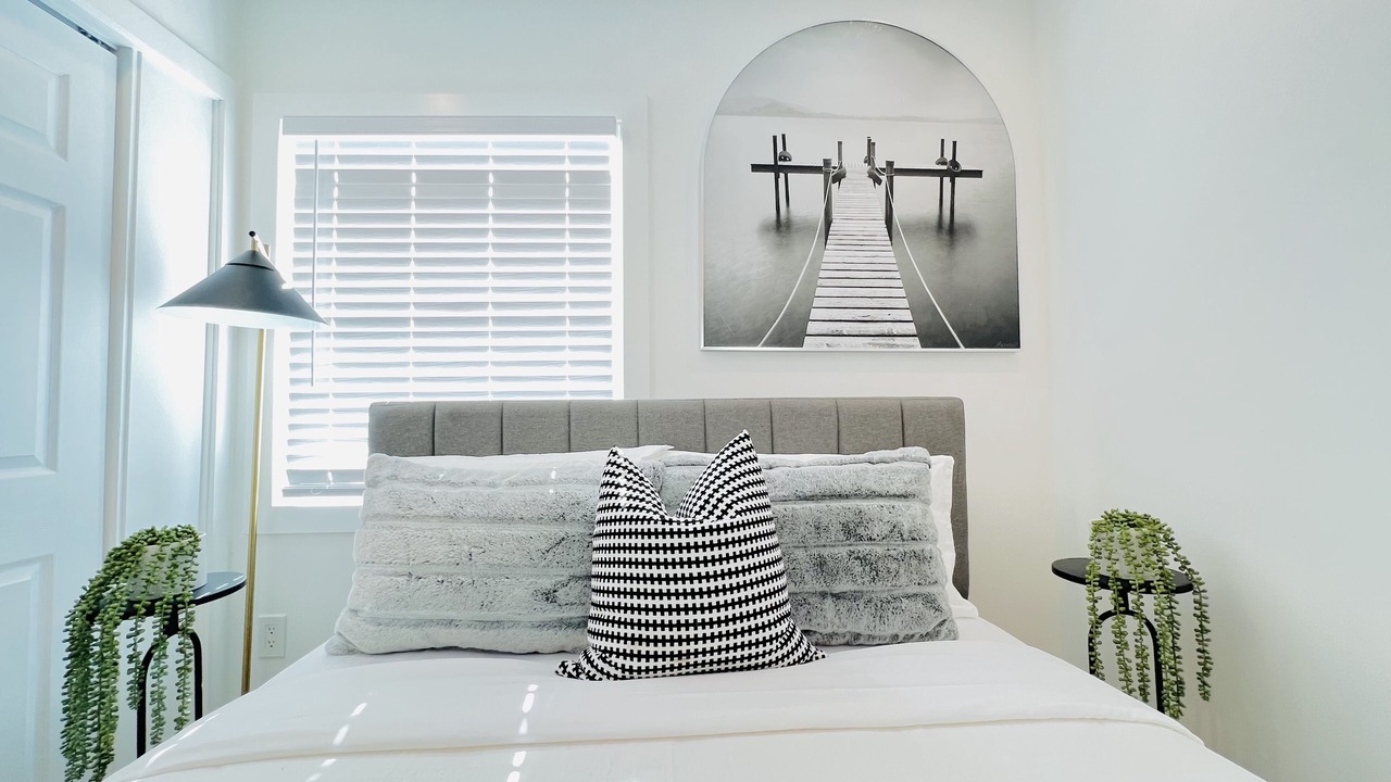 Photo of Bedroom in Corridor