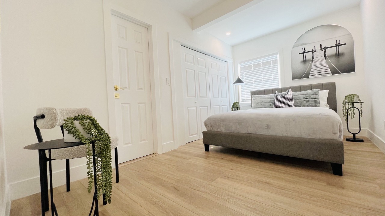 Photo of Bedroom in Corridor