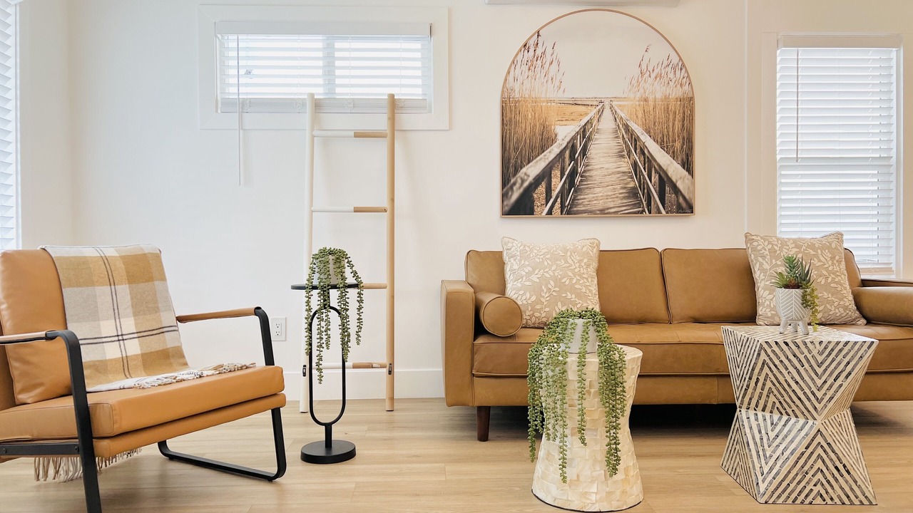 Photo of Livingroom in Corridor