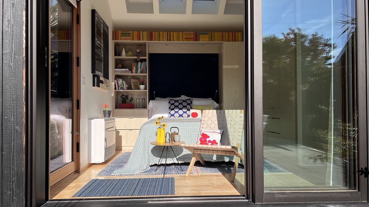 Photo of Bedroom in Hollywood District