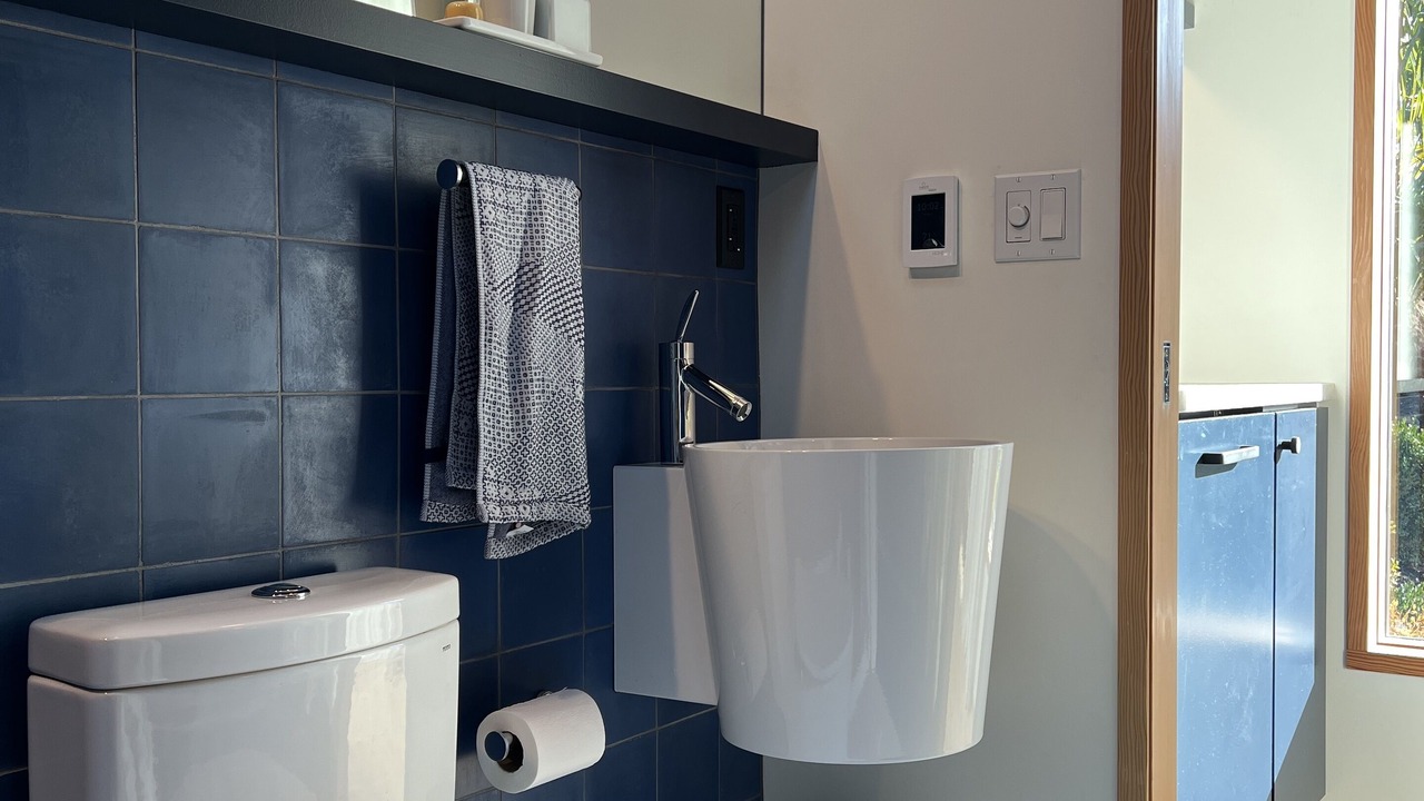 Photo of Bathroom in Hollywood District