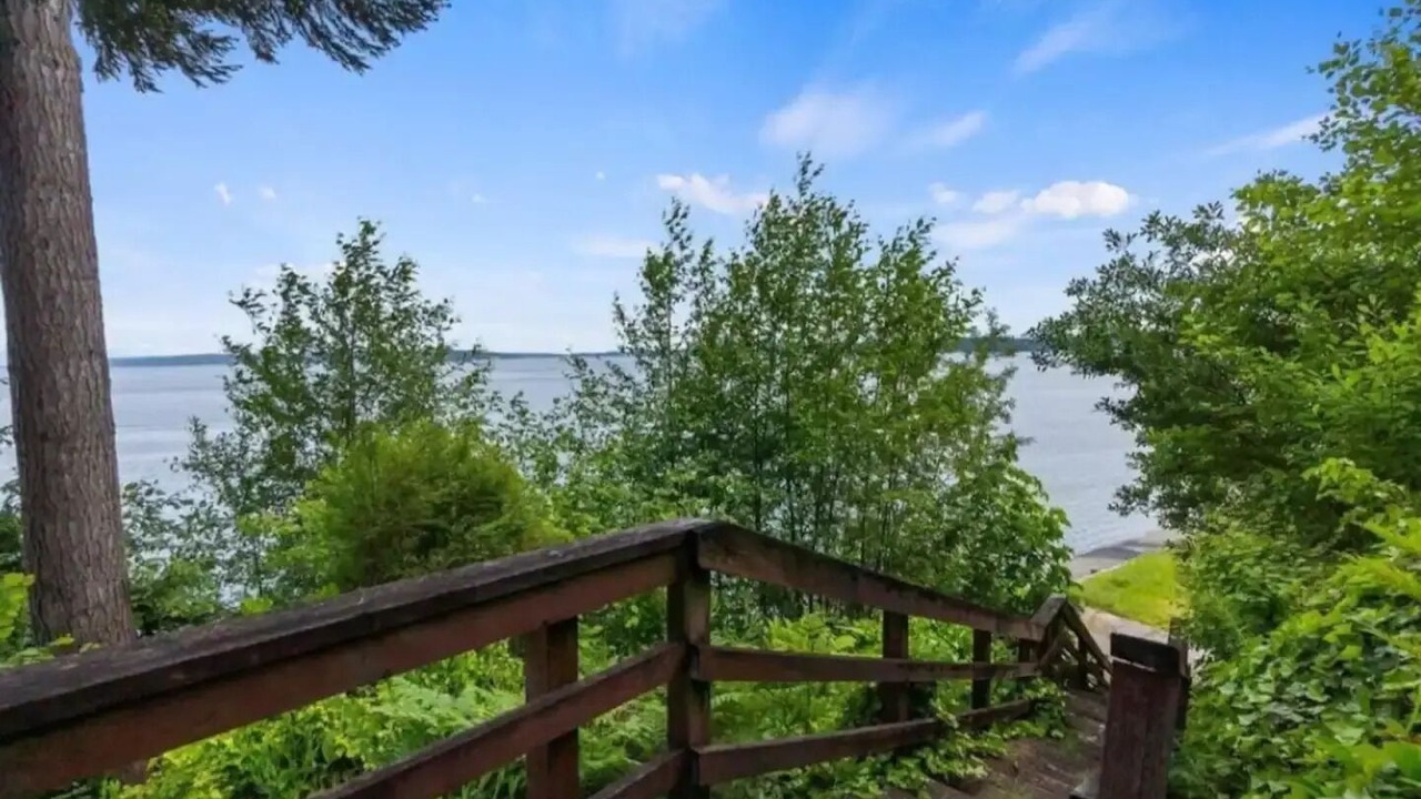 Photo of Outdoor in Tillicum