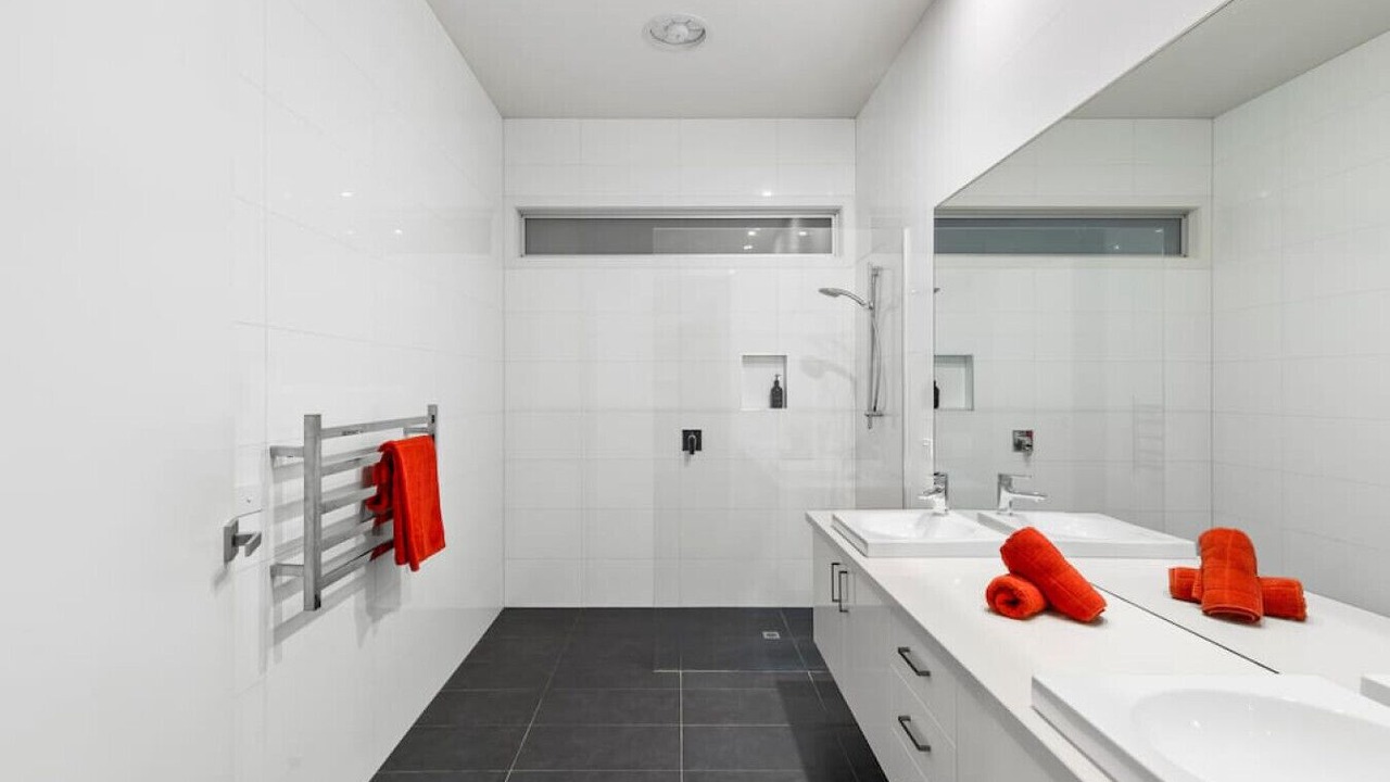 Photo of Bathroom in Ocean Grove