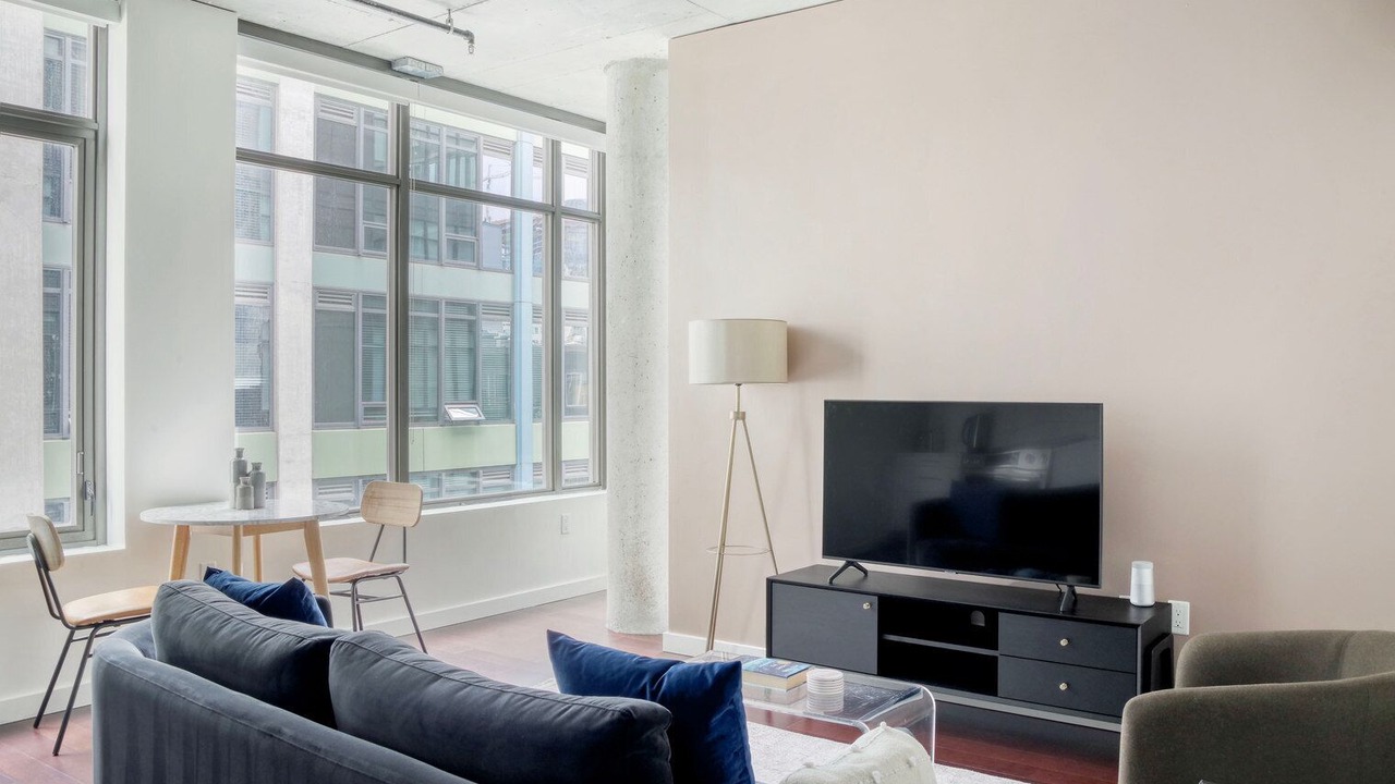 Photo of Livingroom in Belltown