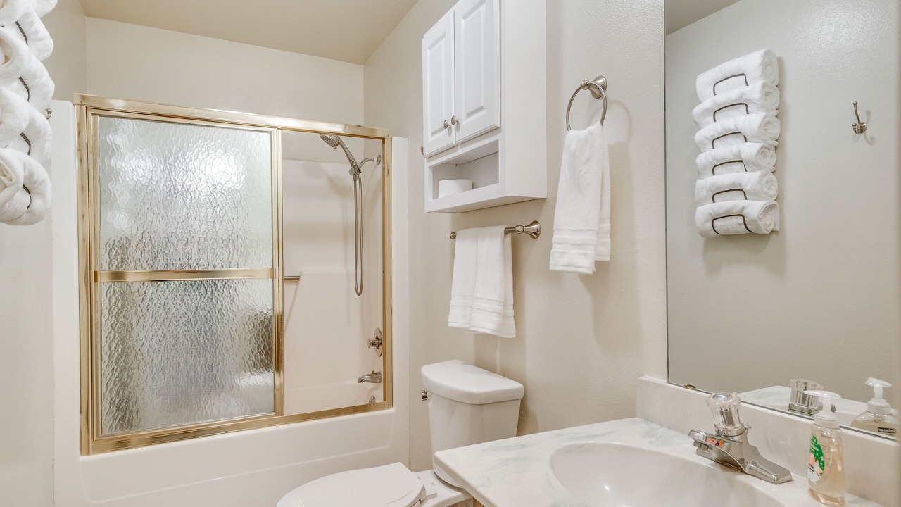 Photo of Bathroom in Cloudcroft