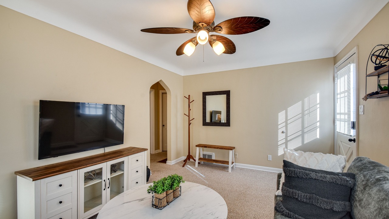 Photo of Livingroom in Cedar Rapids