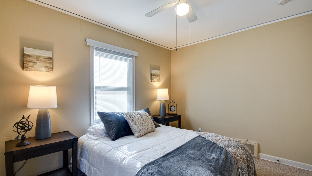 Photo of Bedroom in Cedar Rapids