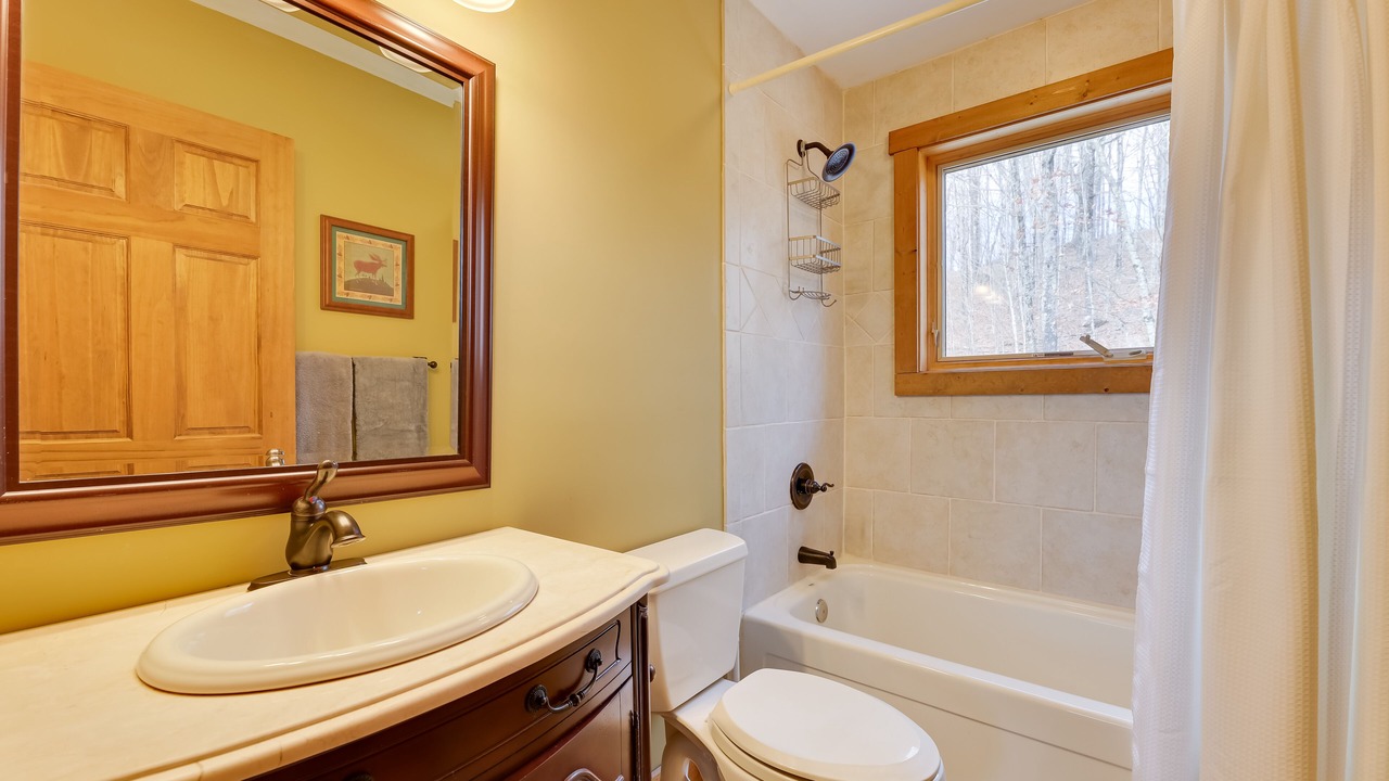 Photo of Bathroom in Mace