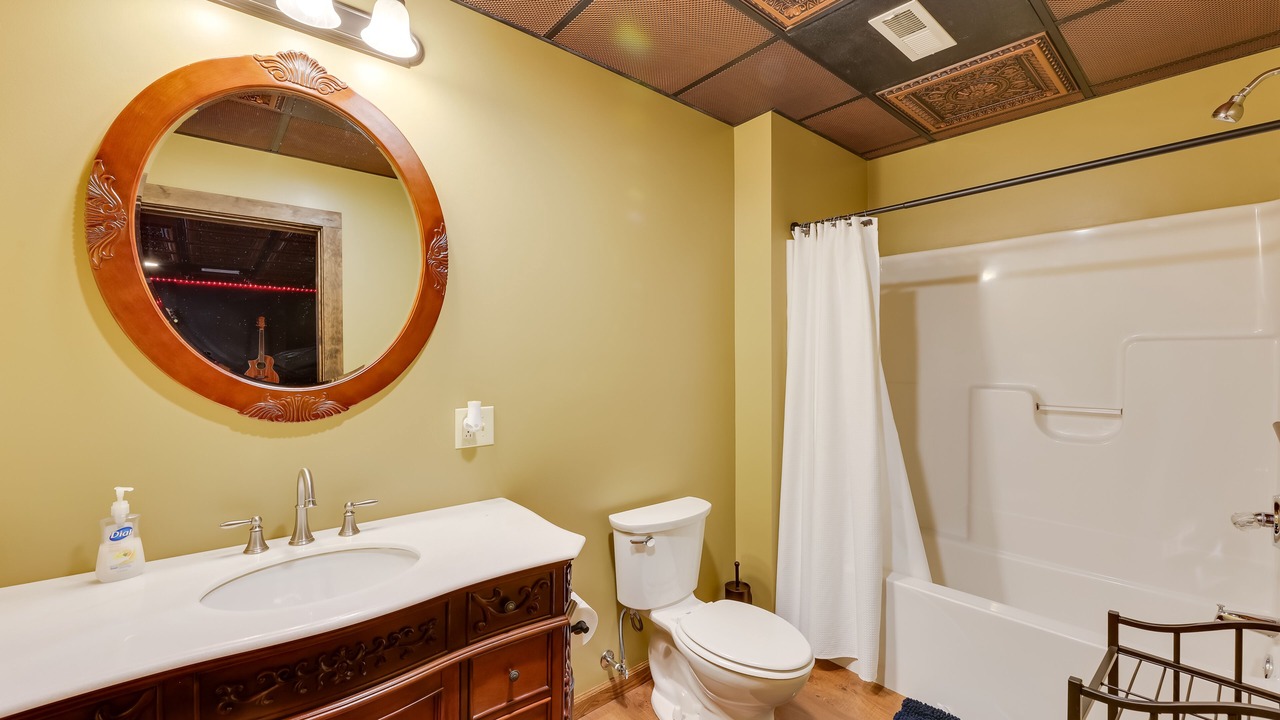 Photo of Bathroom in Mace