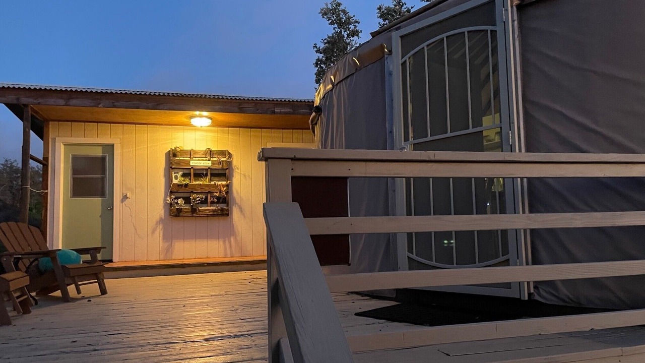 Photo of Patio Balcony in Ocean View