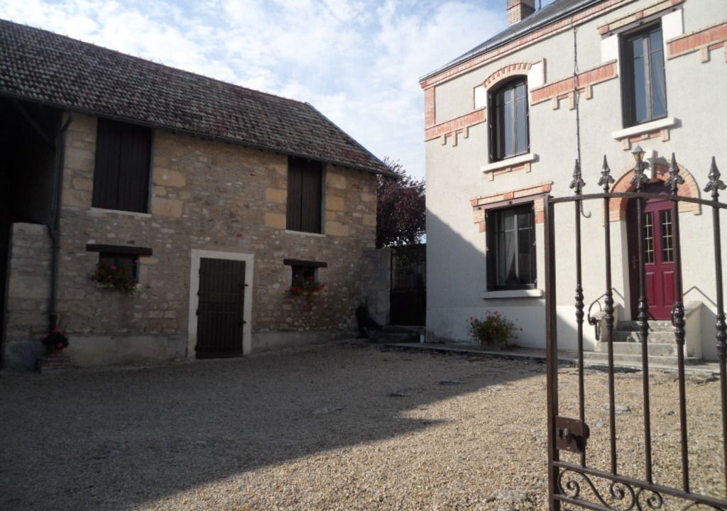 Photo of Outdoor in Poilly