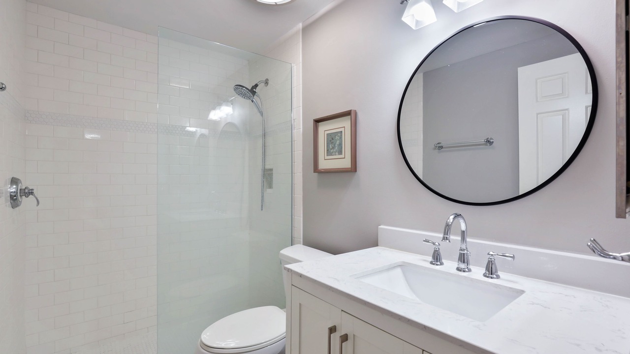 Photo of Bathroom in Pelican Bay