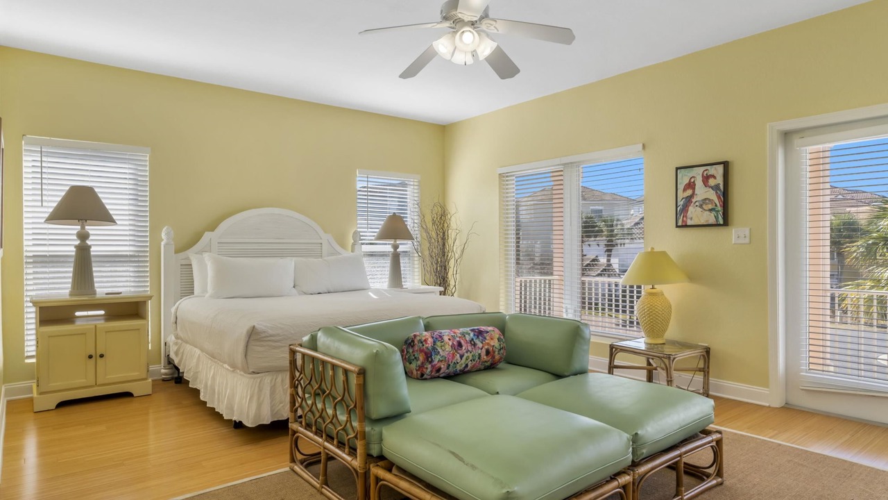 Photo of Others in Avalon Beach Estates