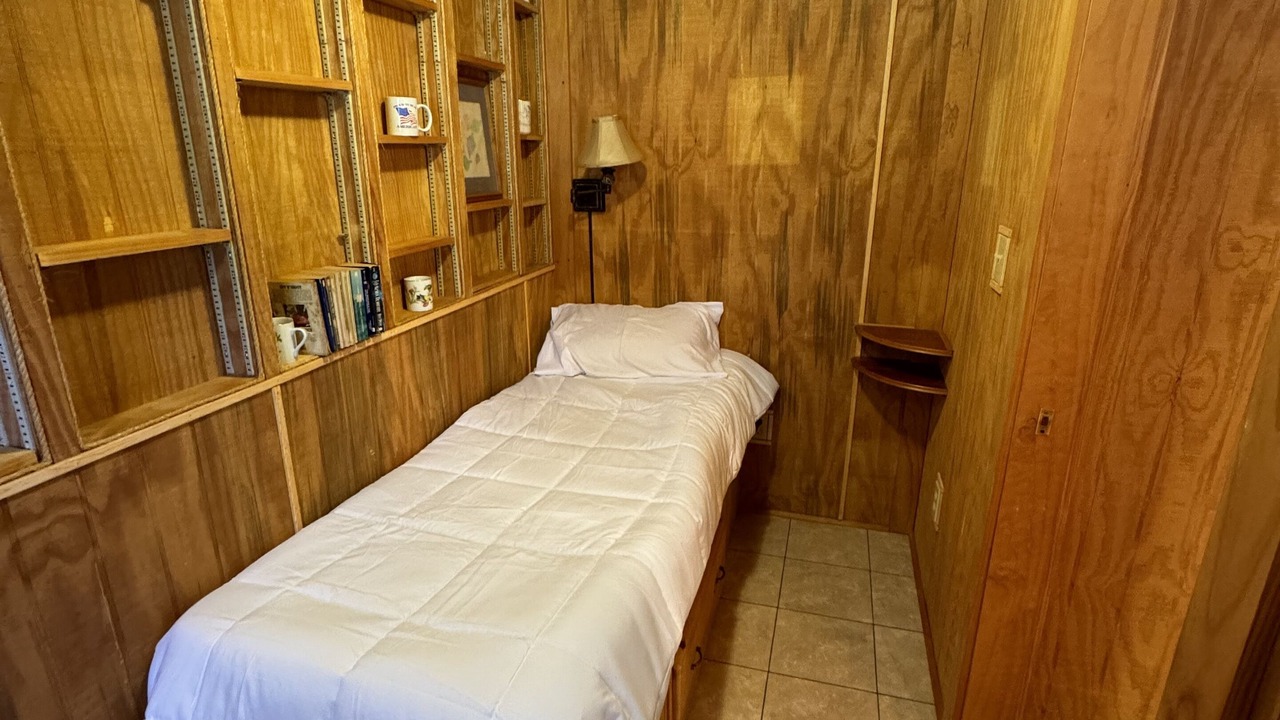 Photo of Bedroom in Abbeville