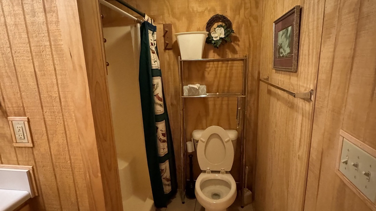 Photo of Bathroom in Abbeville