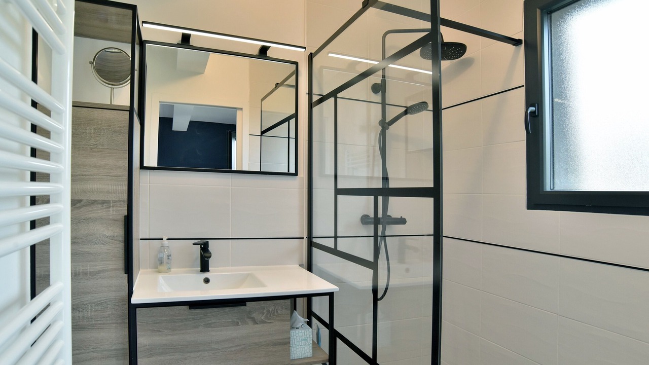 Photo of Bathroom in Rotheneuf-Le Pont