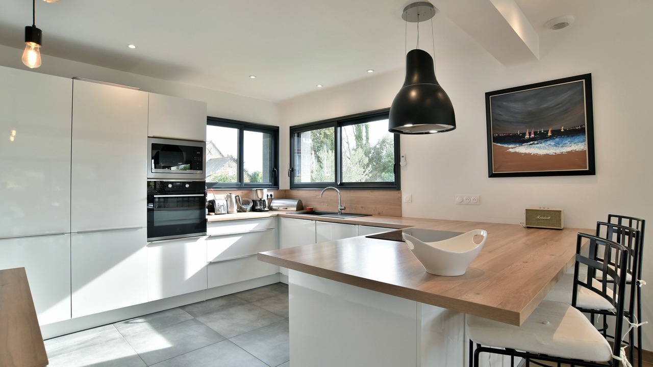 Photo of Kitchen in Rotheneuf-Le Pont