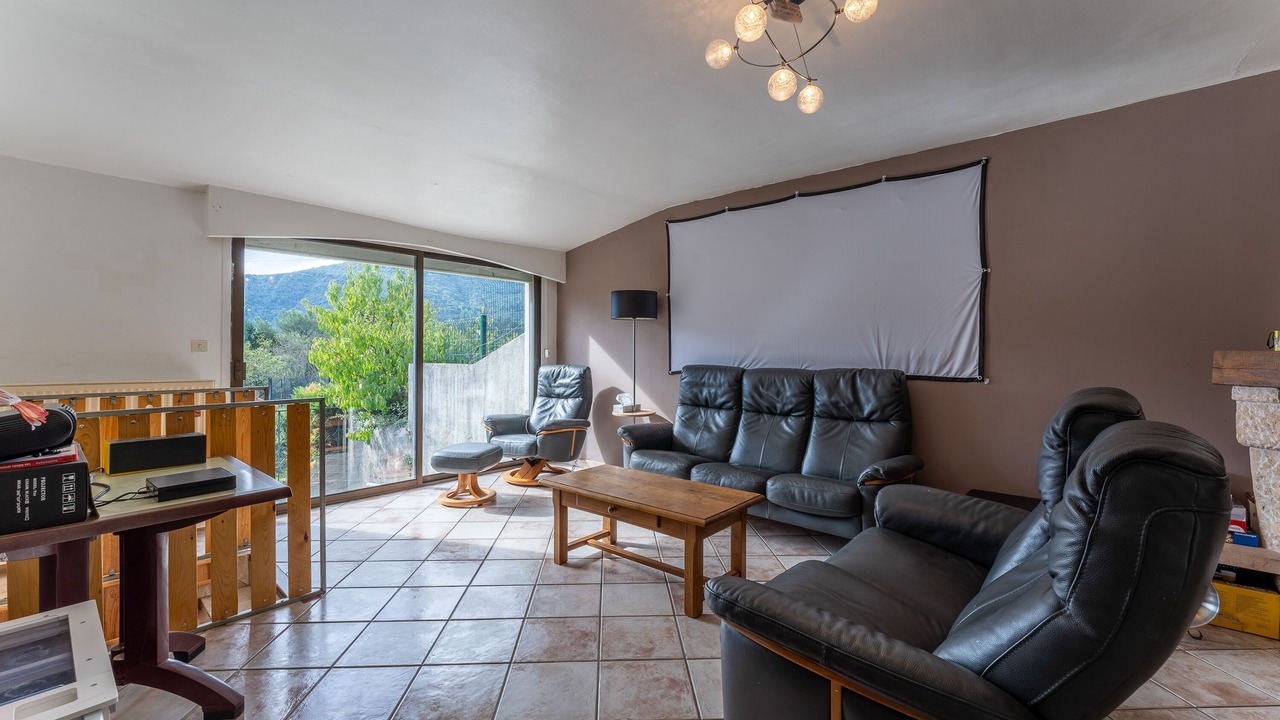 Photo of Livingroom in Saint-Florent-sur-Auzonnet