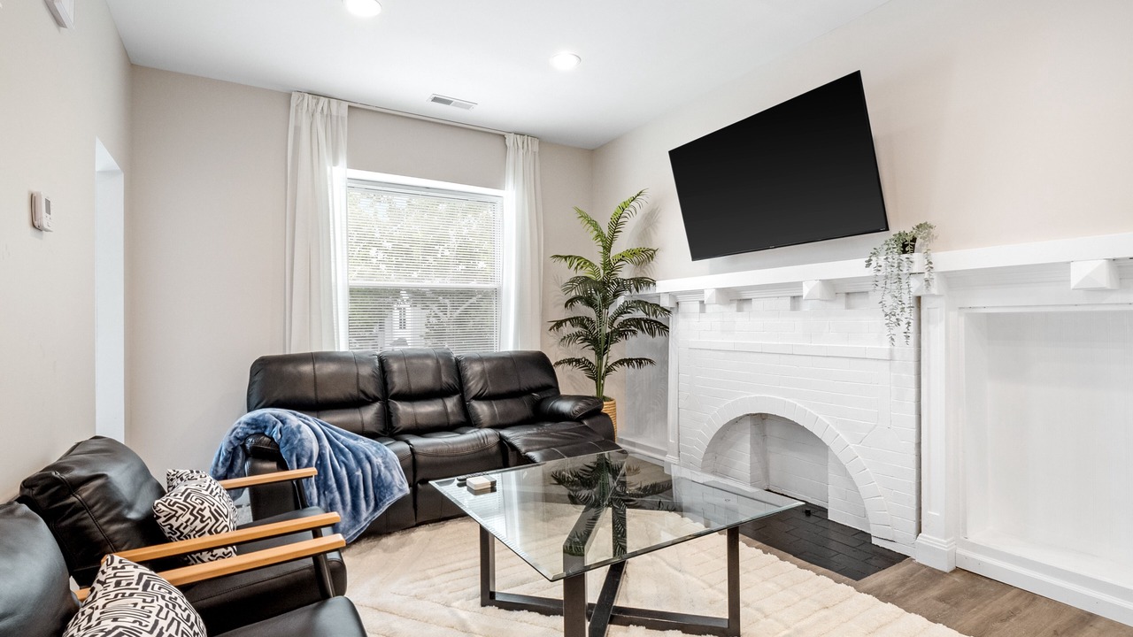 Photo of Livingroom in St. Louis
