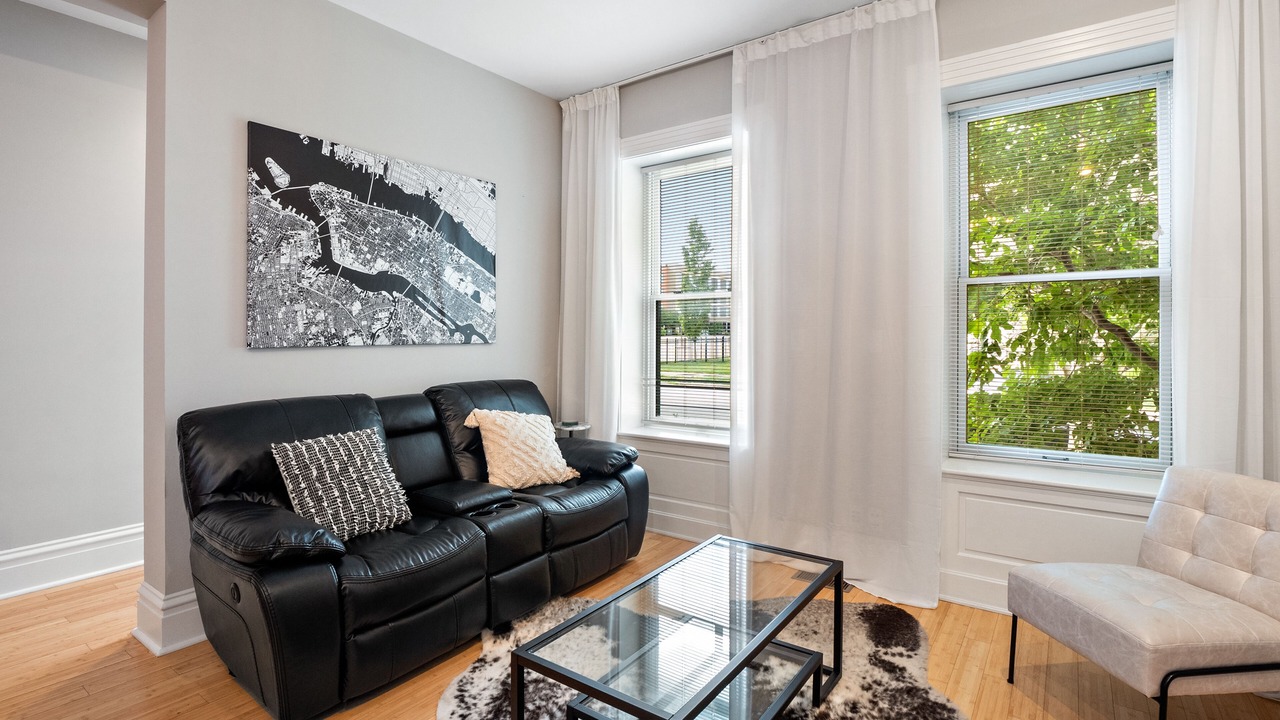 Photo of Livingroom in St. Louis