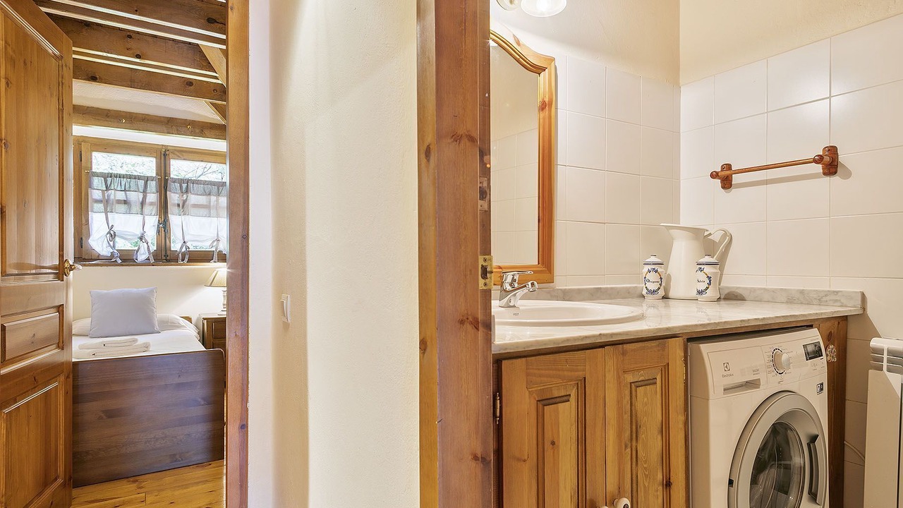Photo of Bathroom in Arties