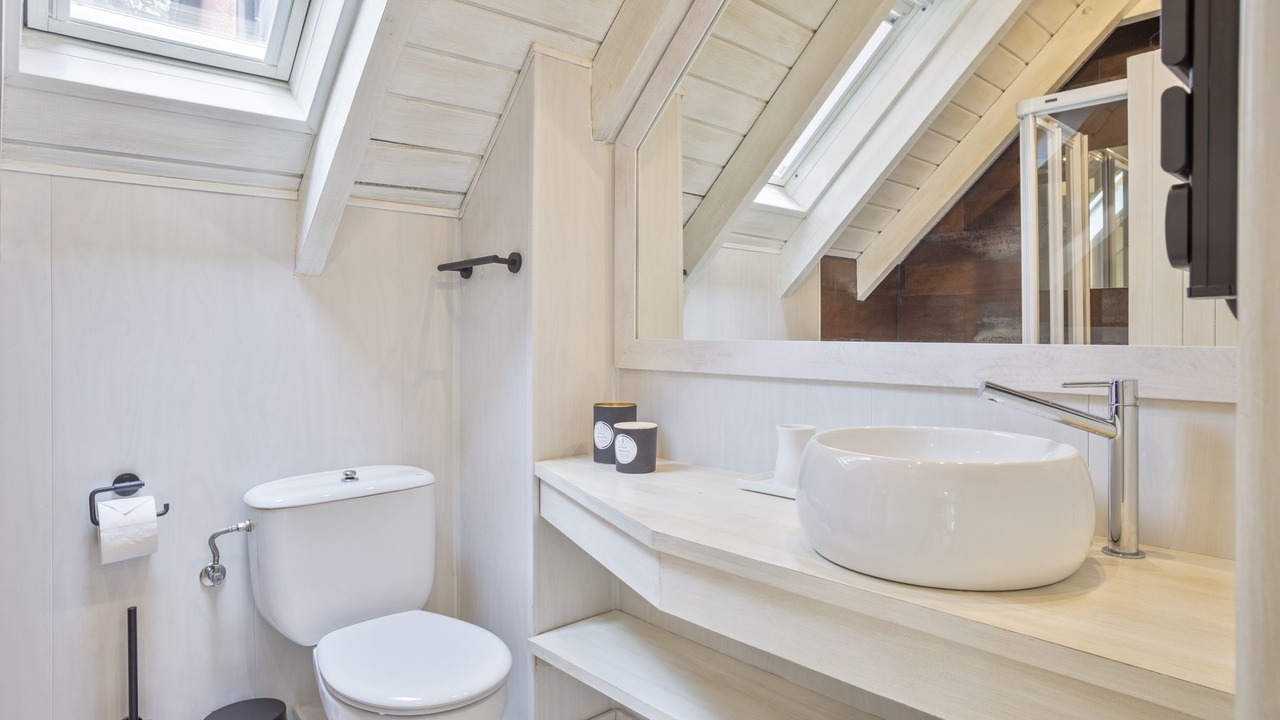 Photo of Bathroom in Pujo