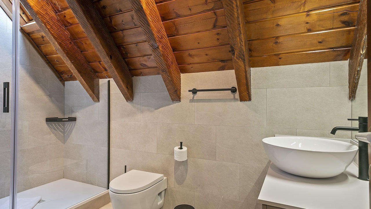 Photo of Bathroom in Garos