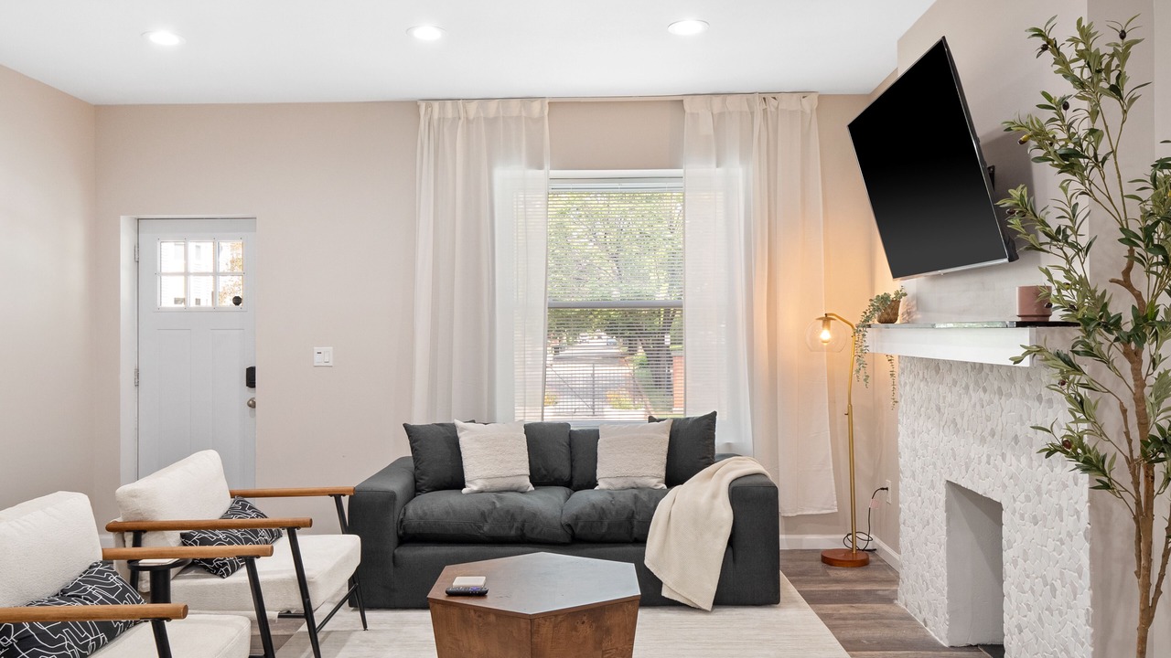 Photo of Livingroom in St. Louis