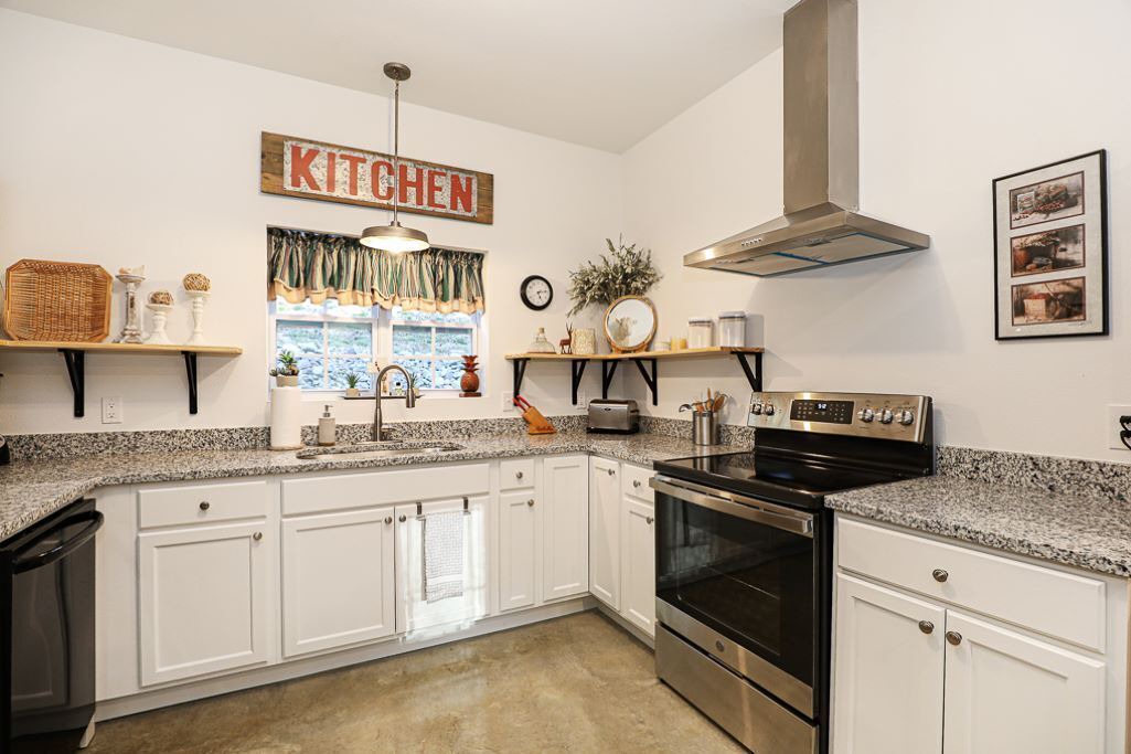 Photo of Kitchen in Benton