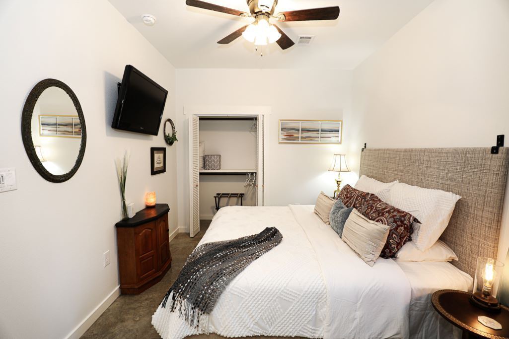 Photo of Bedroom in Benton