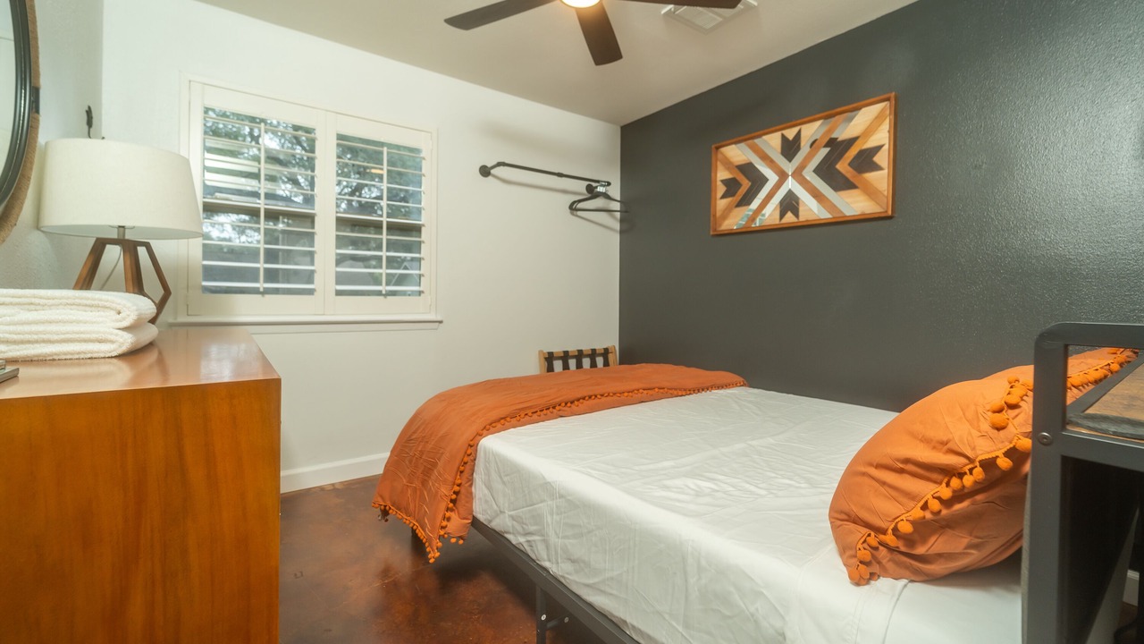 Photo of Bedroom in Mesa Park