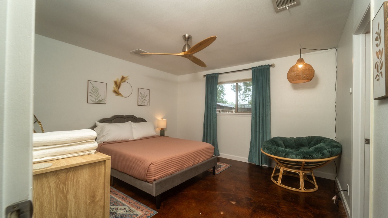 Photo of Bedroom in Mesa Park