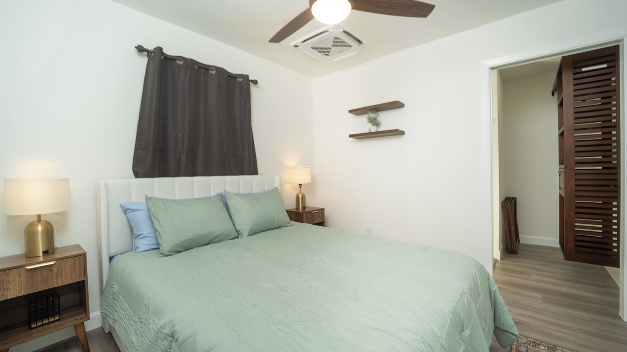 Photo of Bedroom in Mesa Park