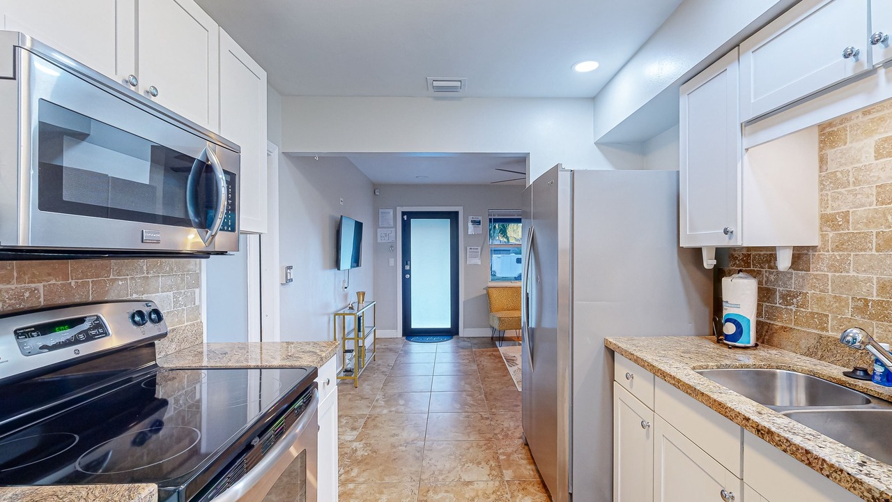 Photo of Kitchen in Oakland Park