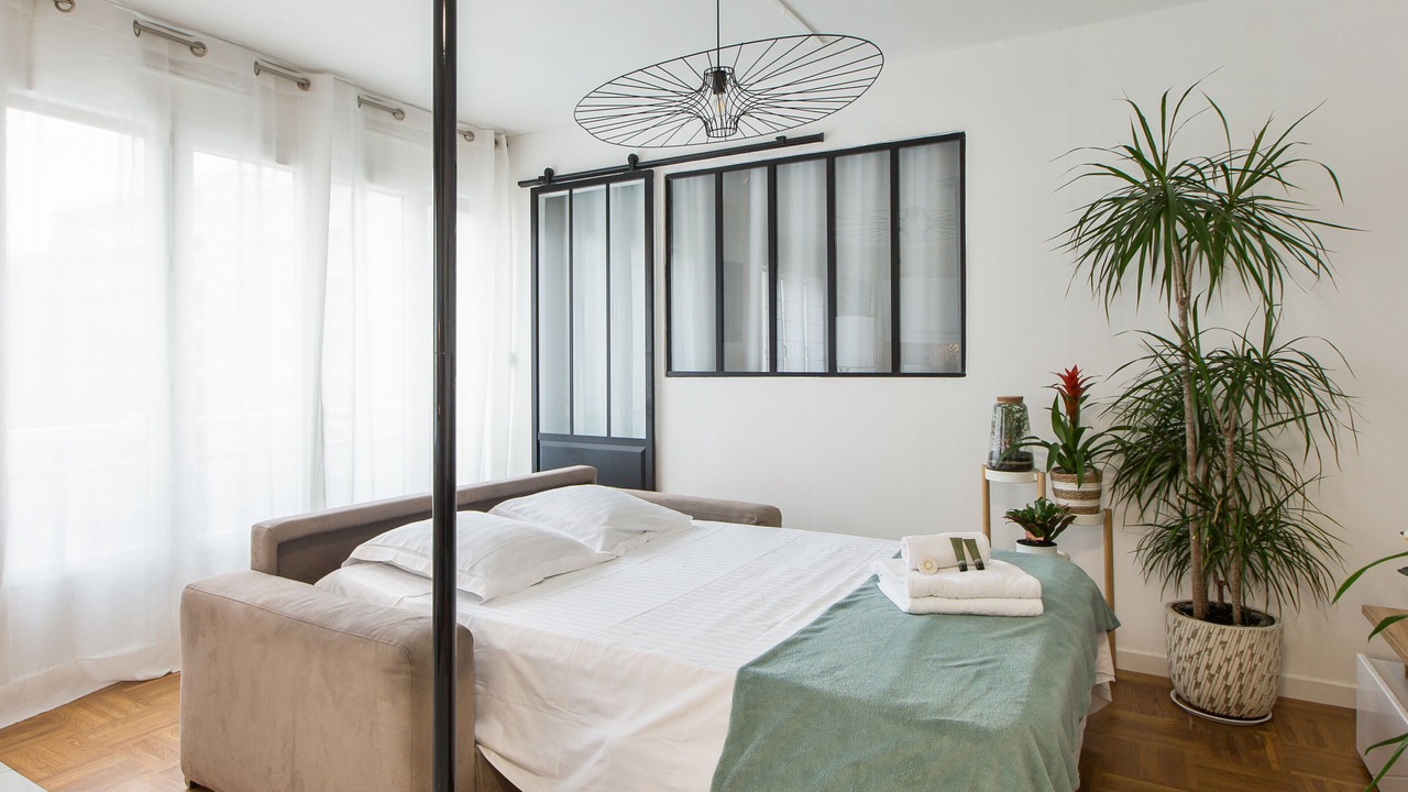 Photo of Bedroom in Zola - Pressense