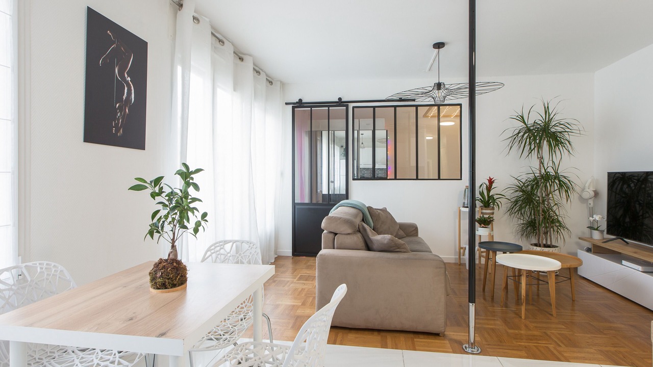 Photo of Livingroom in Zola - Pressense