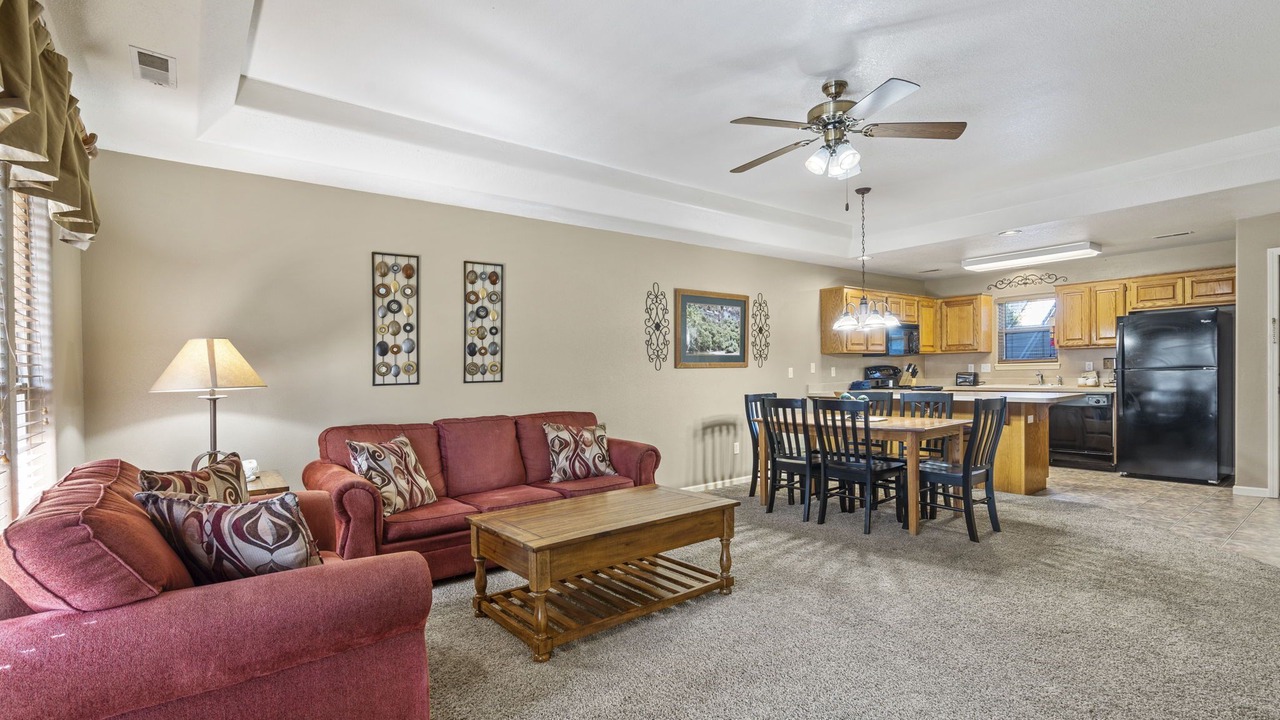 Photo of Livingroom in Branson West