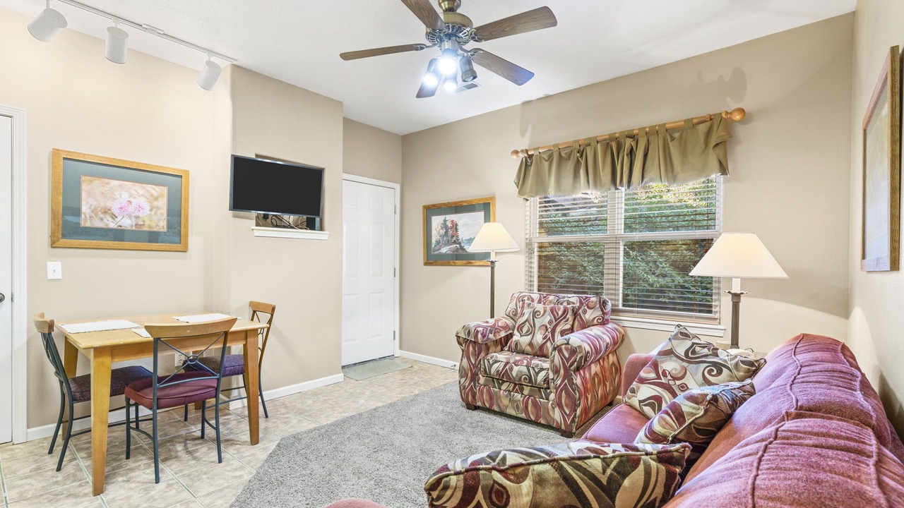 Photo of Livingroom in Branson West