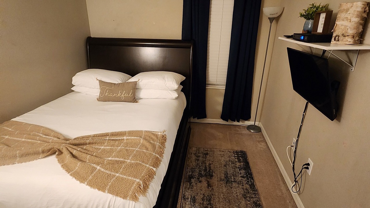 Photo of Bedroom in Riverview