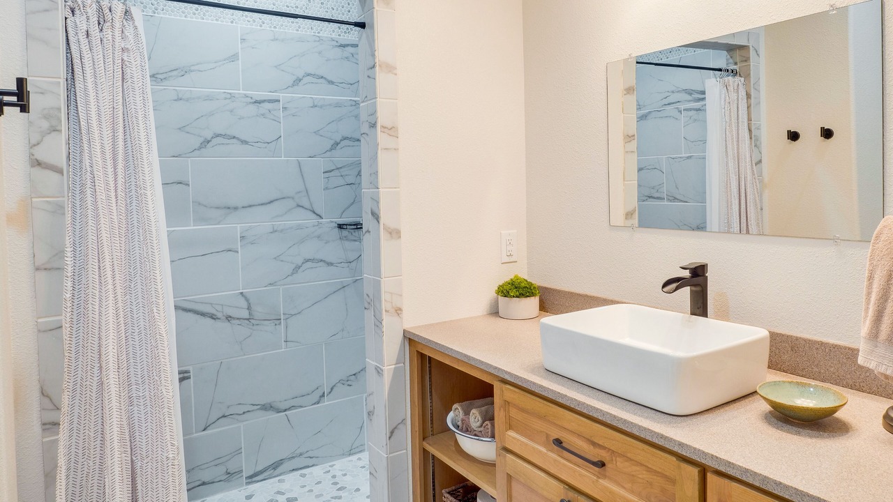 Photo of Bathroom in Brookeland