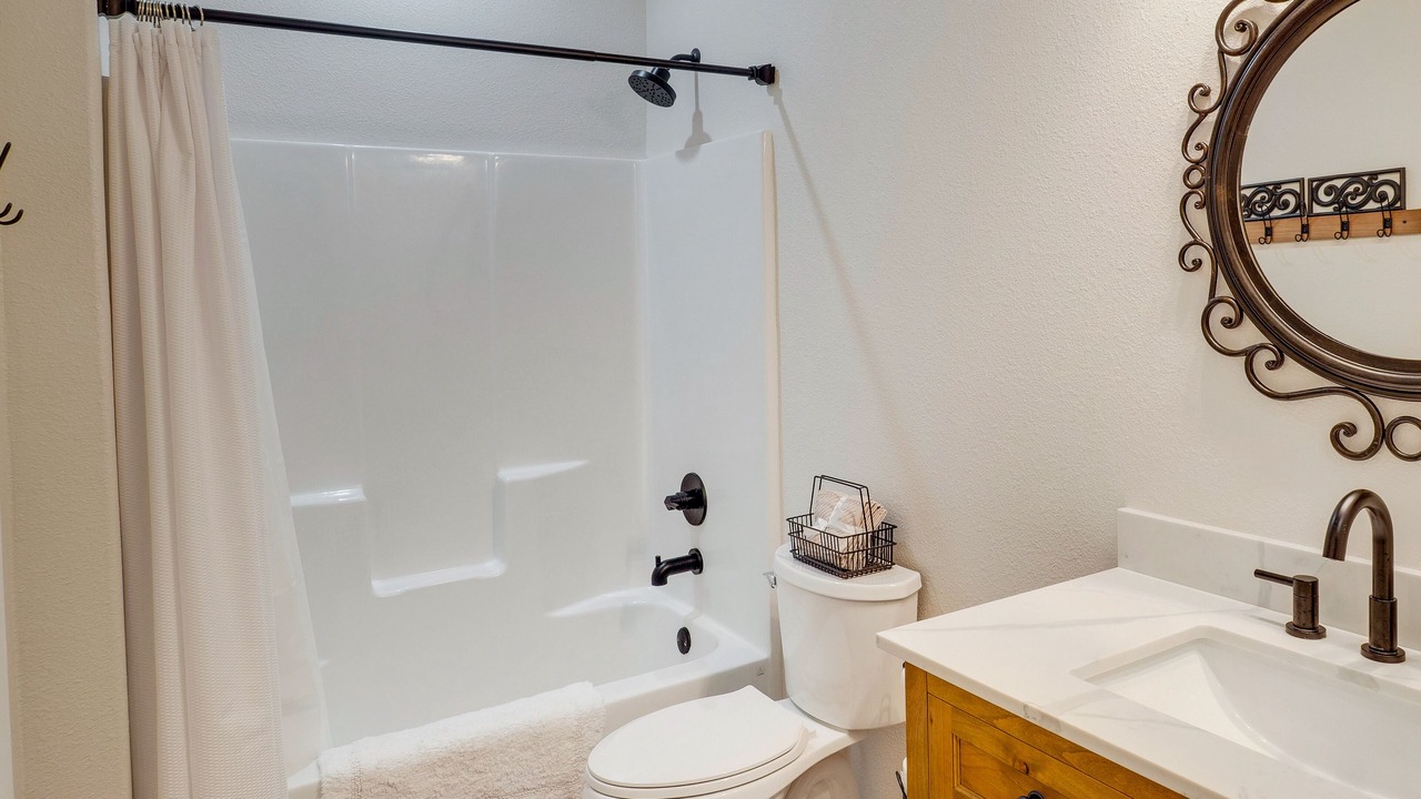 Photo of Bathroom in Brookeland