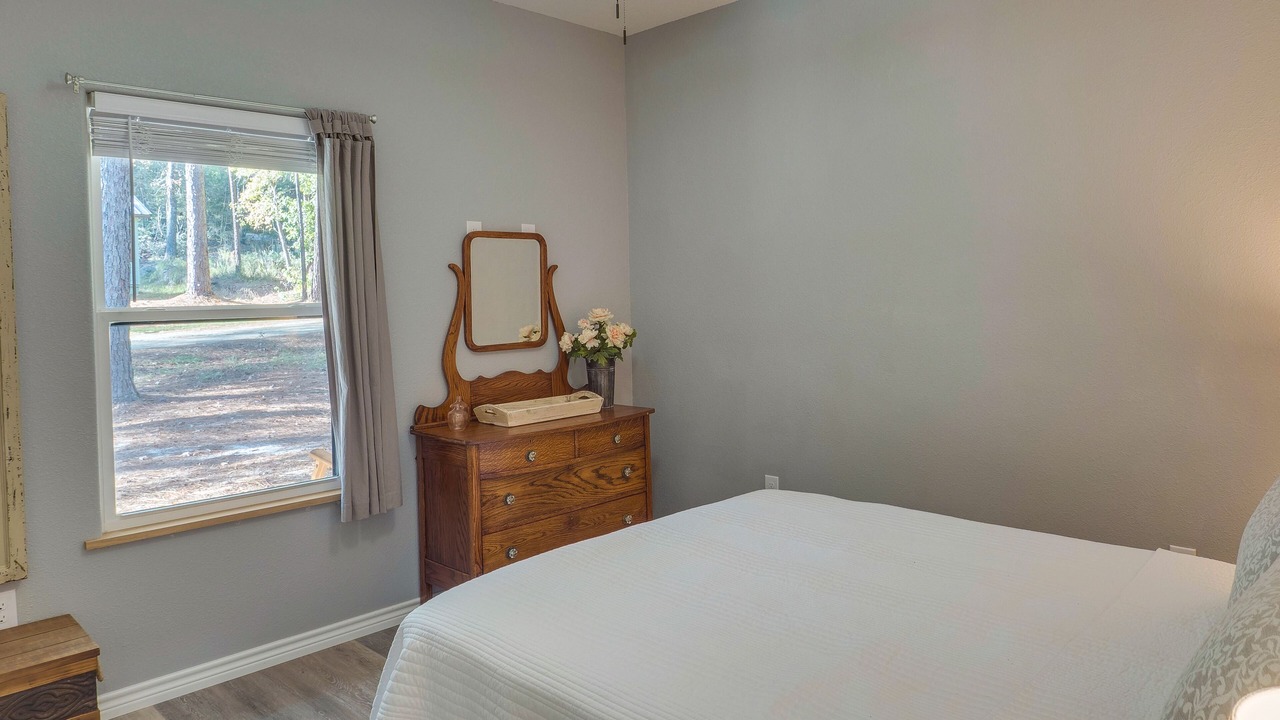 Photo of Bedroom in Brookeland