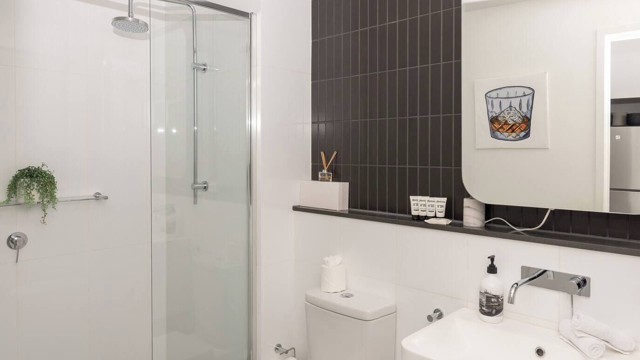 Photo of Others in Collingwood