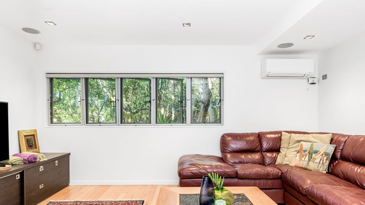 Photo of Livingroom in Suffolk Park