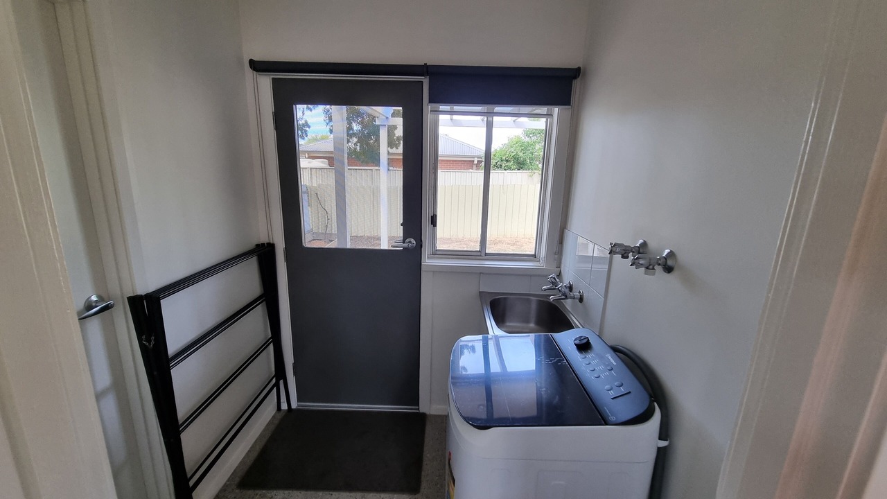 Photo of Others in Rutherglen