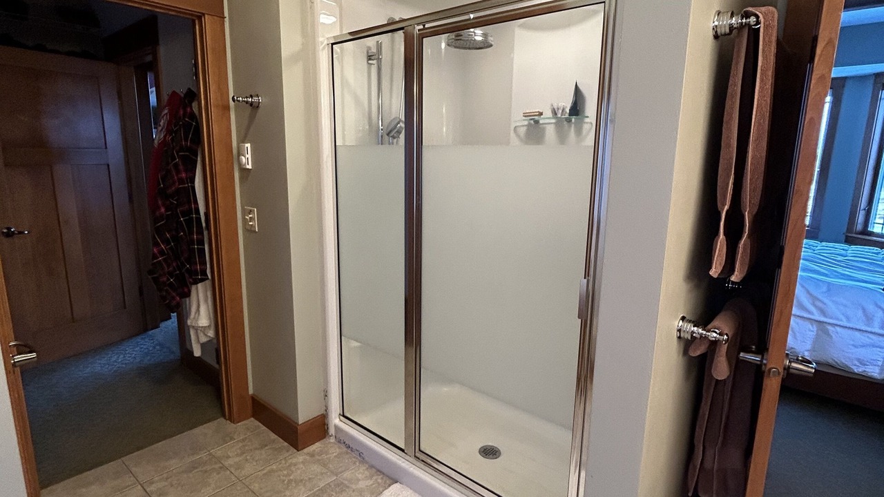 Photo of Others in Pickett