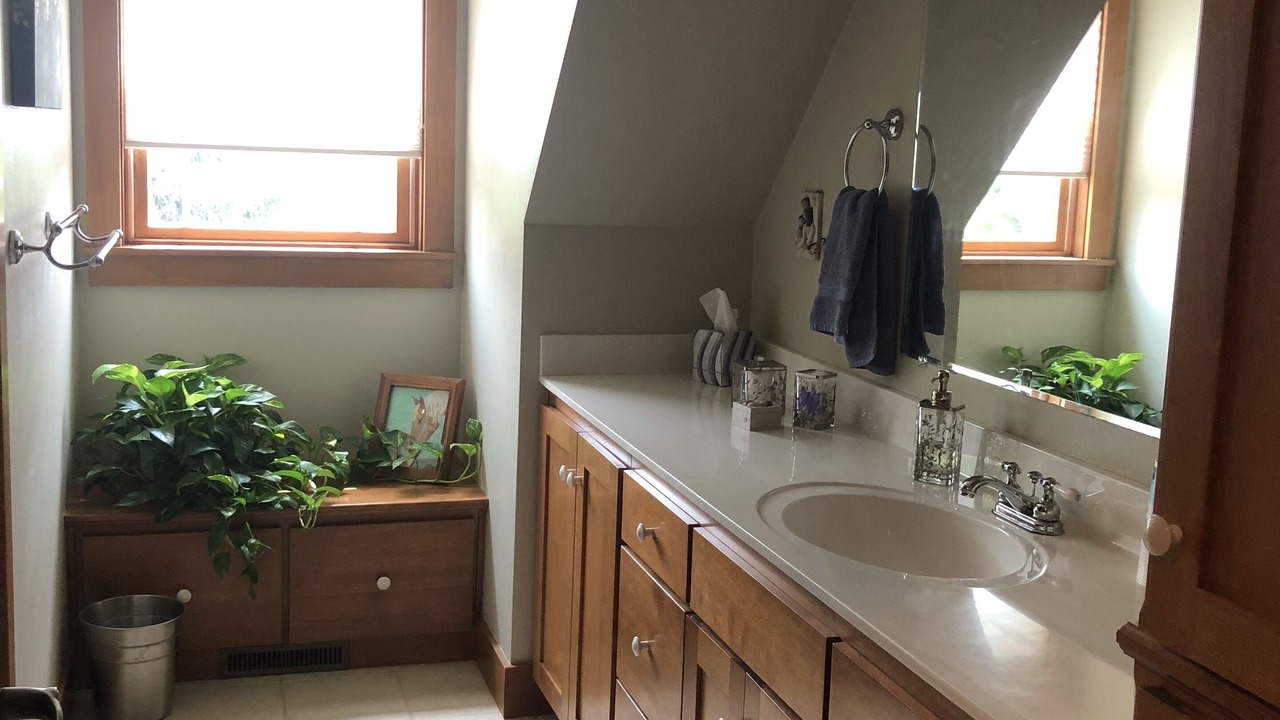 Photo of Others in Pickett