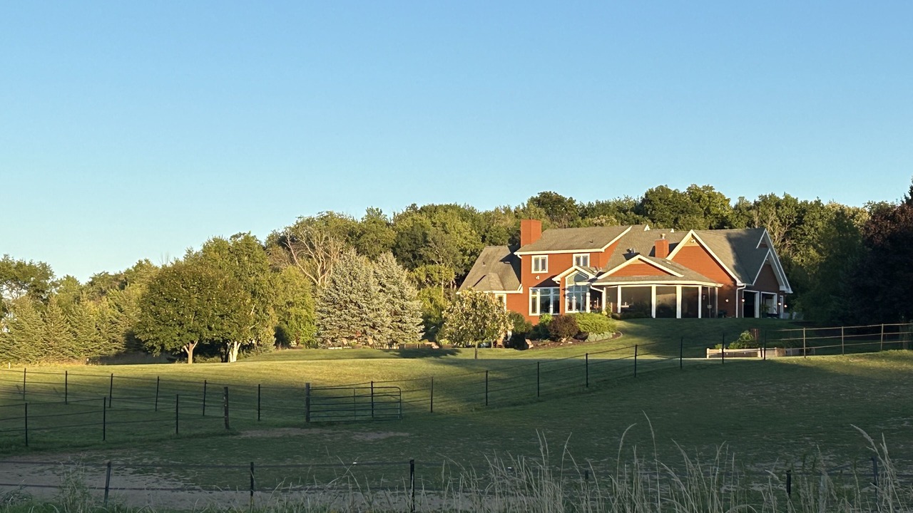 Photo of Others in Pickett